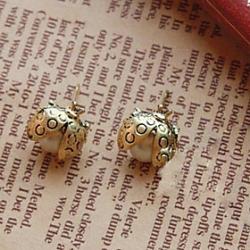 Cheap Cute Little Earrings Small Beetle Beetle Love Fashion Jewelry Pearl Earrings E54