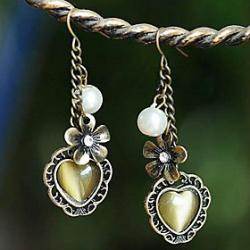 Retro synthetic opal pearl earrings metal lace heart-shaped pendant earrings E17 Sale